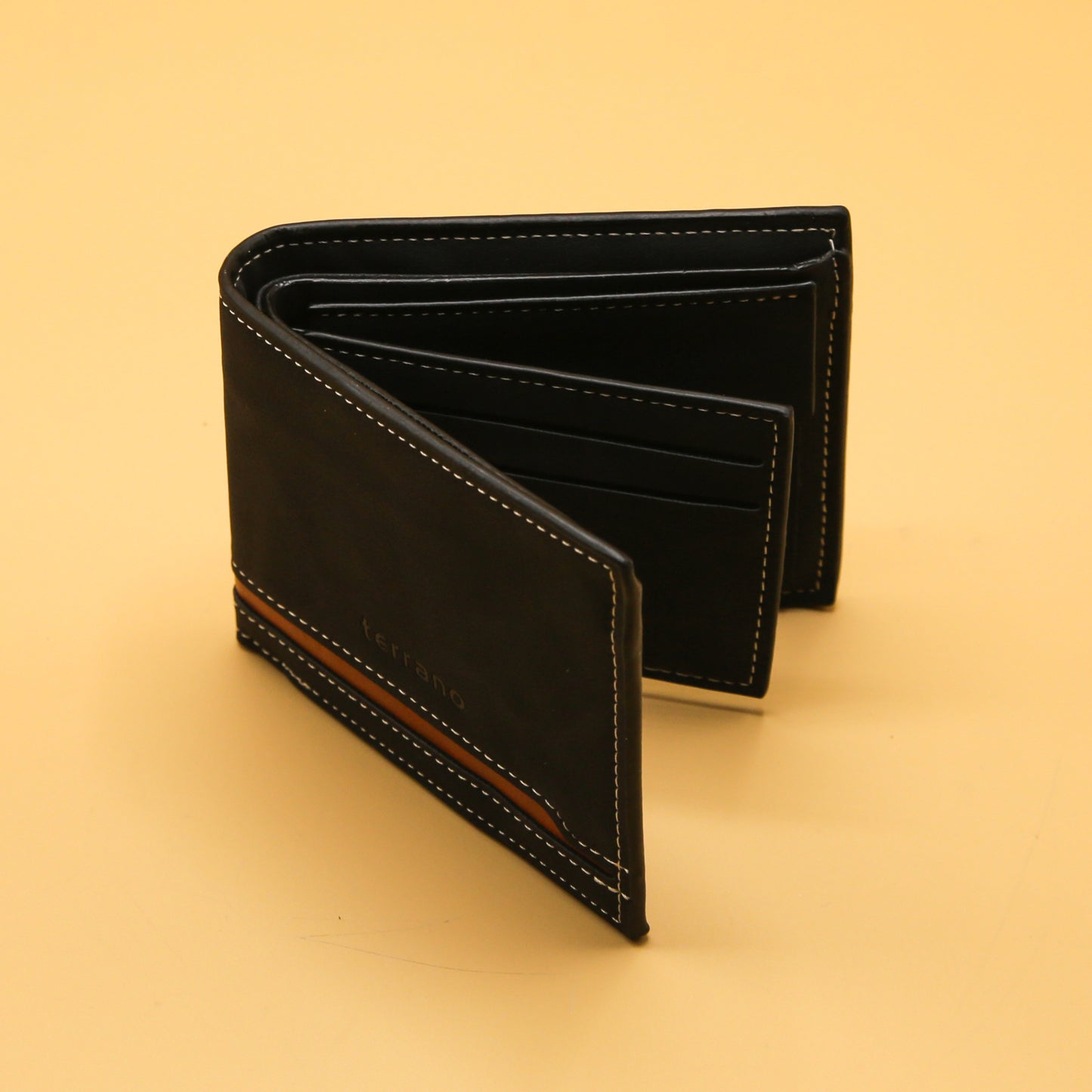 The Voyager Travel Wallet